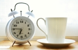 Exemple de routine matinale sur Jeedom en prévision de la rentrée : quand la domotique fait aussi le café (et le thé !)